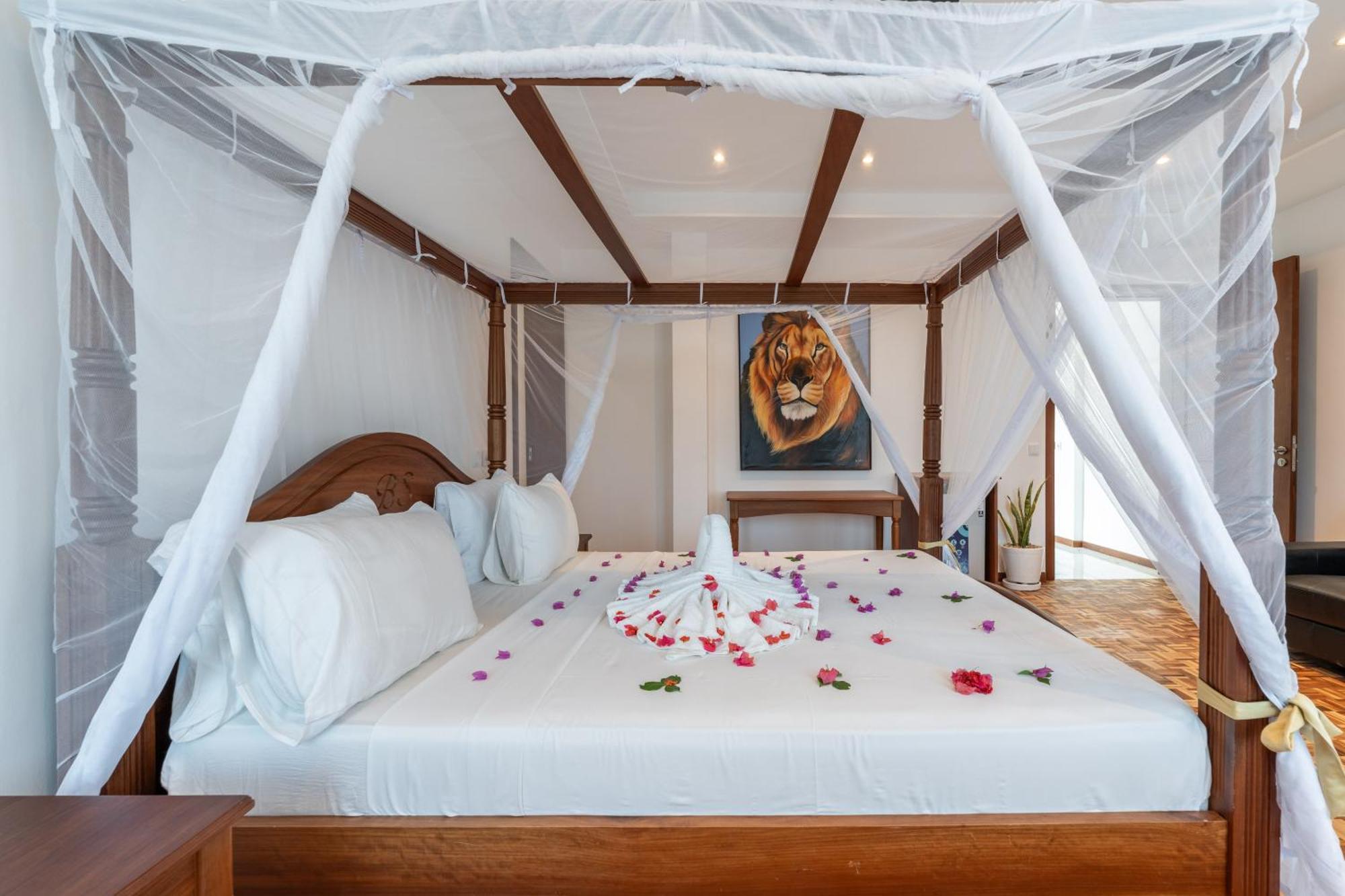 Villa Branca Diani Boutique Luxury & Personalized Service Diani Beach Exterior photo